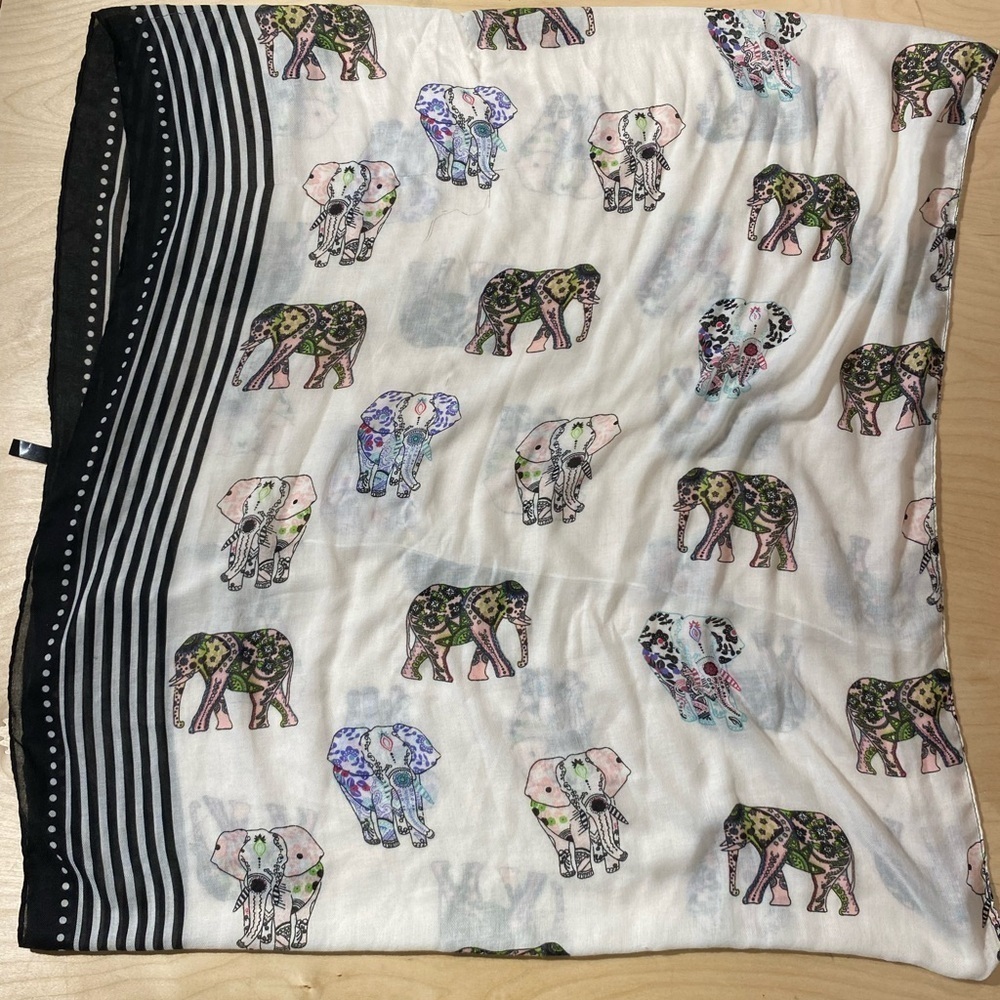 Infinity Scarf Elephant Designs (IM) - Picture 3 of 14